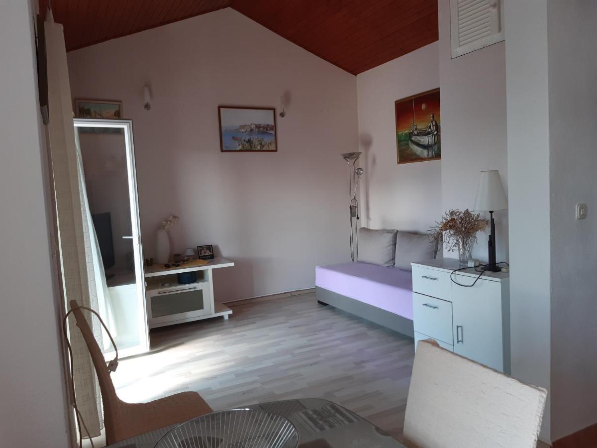 Mirjana Apartman Vodice Esterno foto