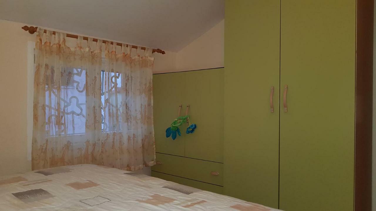 Mirjana Apartman Vodice Esterno foto