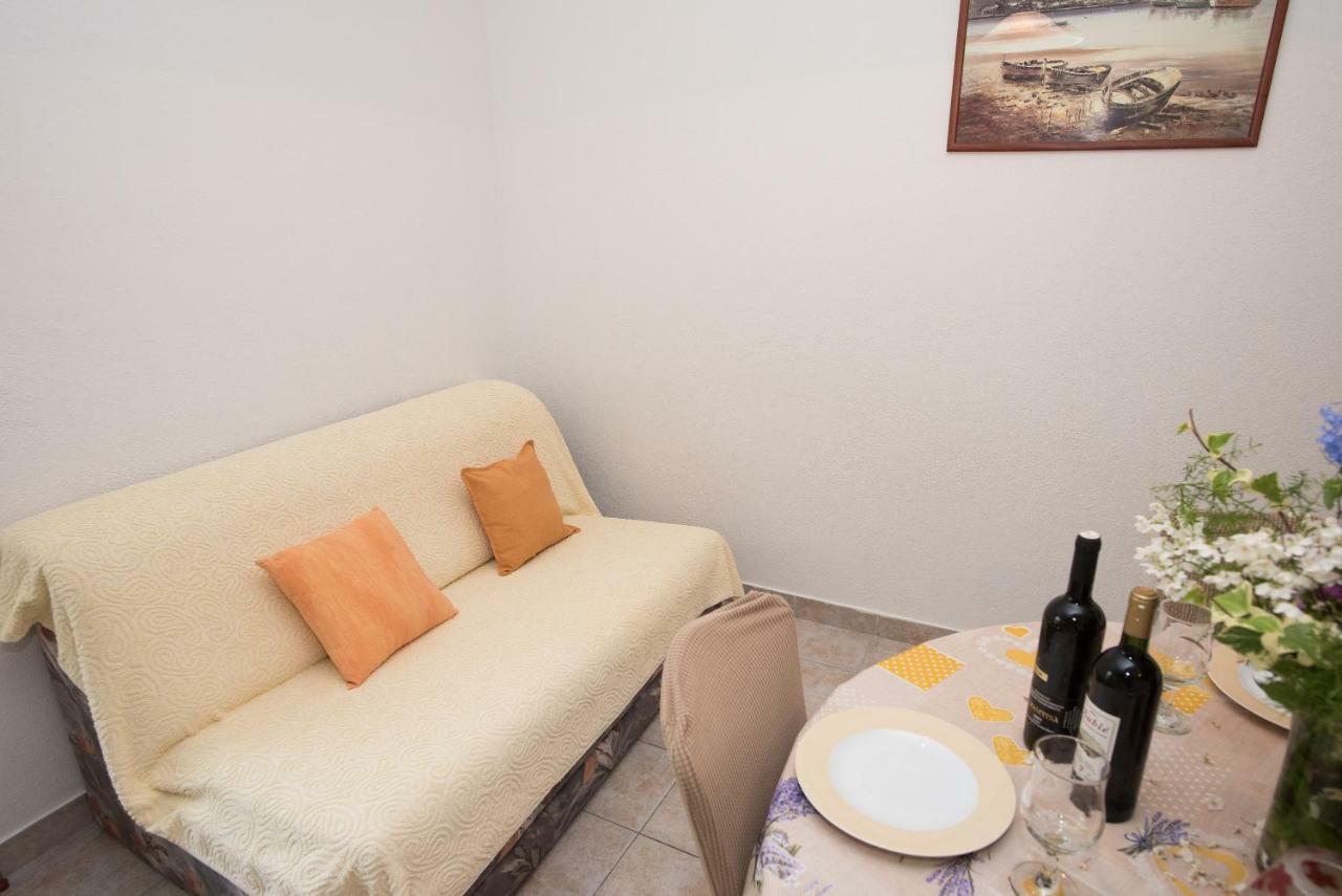 Mirjana Apartman Vodice Esterno foto