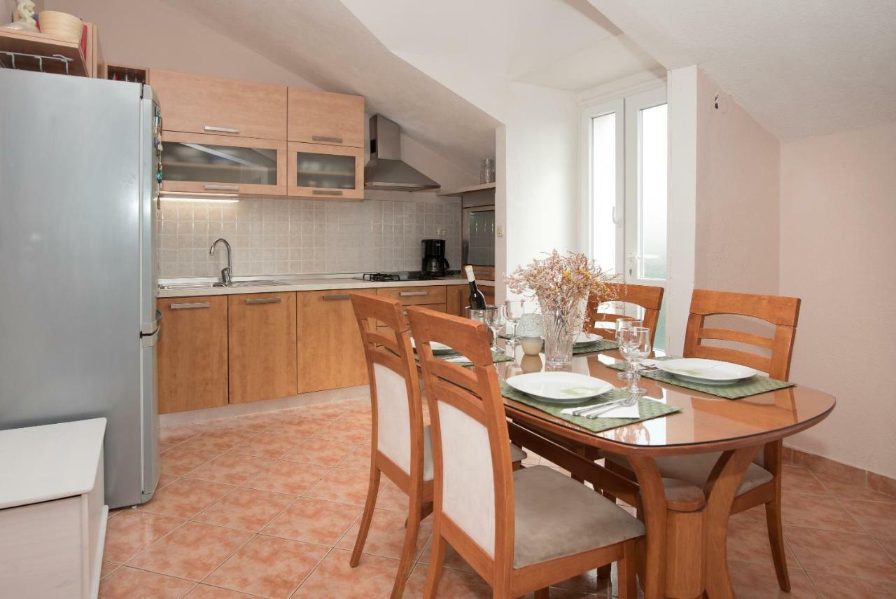 Mirjana Apartman Vodice Esterno foto