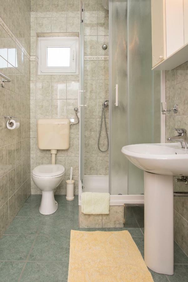 Mirjana Apartman Vodice Esterno foto
