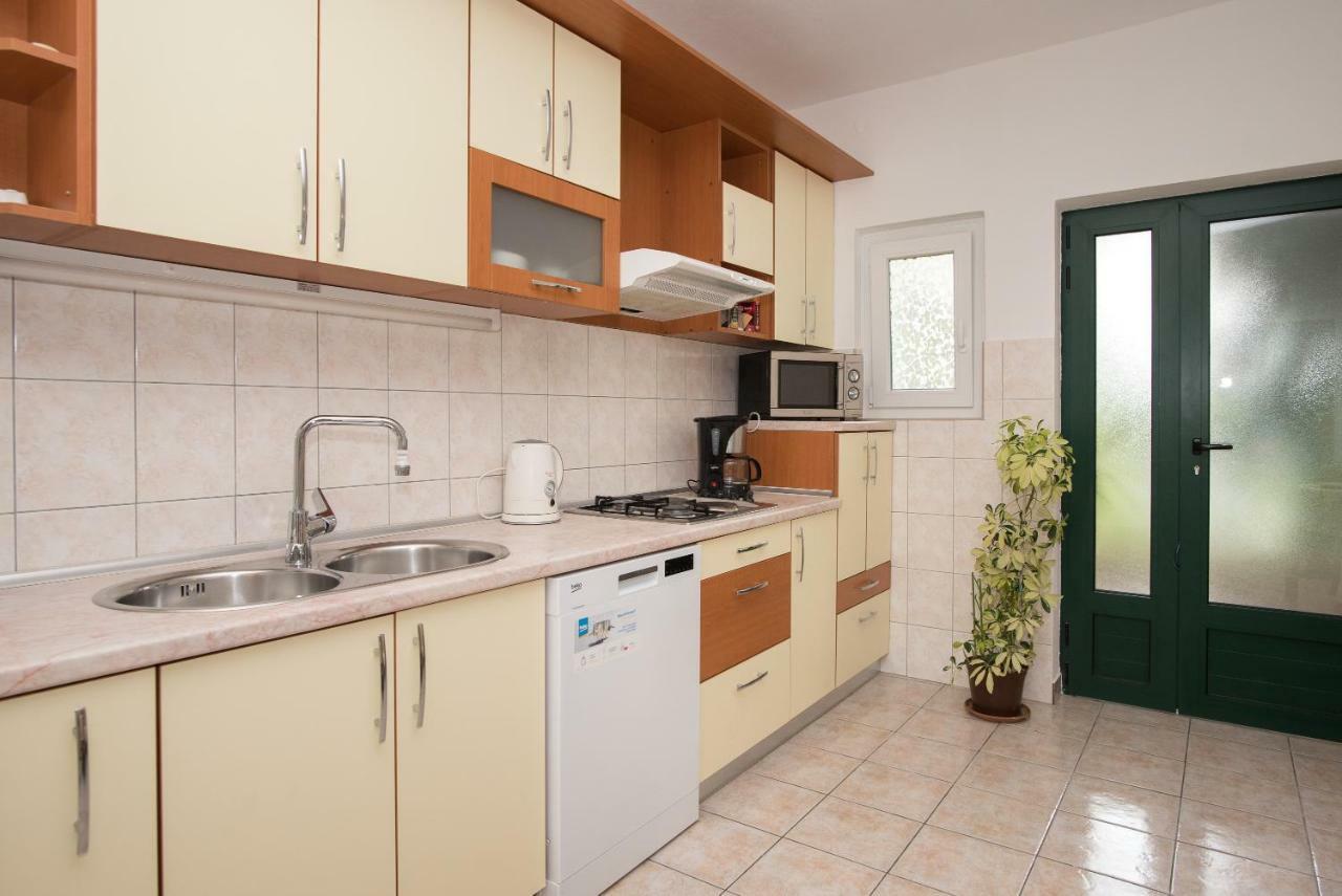 Mirjana Apartman Vodice Esterno foto